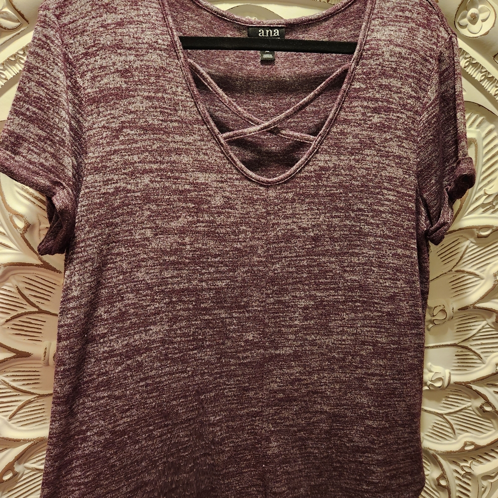 a.n.a Women's Purple V-Neck Top
